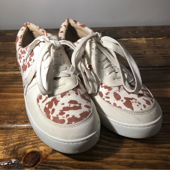 Stella Sneaker Caramel Cow Print Size 8 - Picture 1 of 11